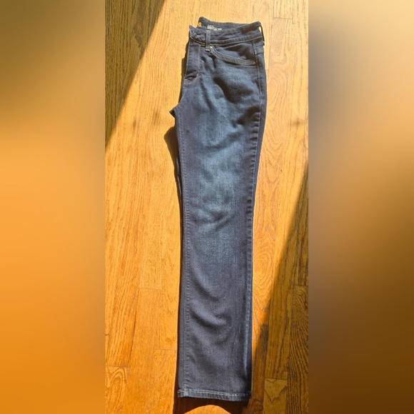 LEE, Women's Dark Blue Jeans. Size 6 (M) - Picture 12 of 12